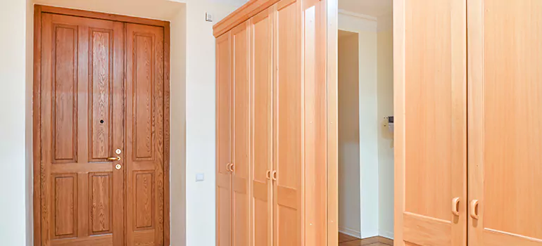 Glass Closet Door Repair in East Lake-Orient Park, FL
