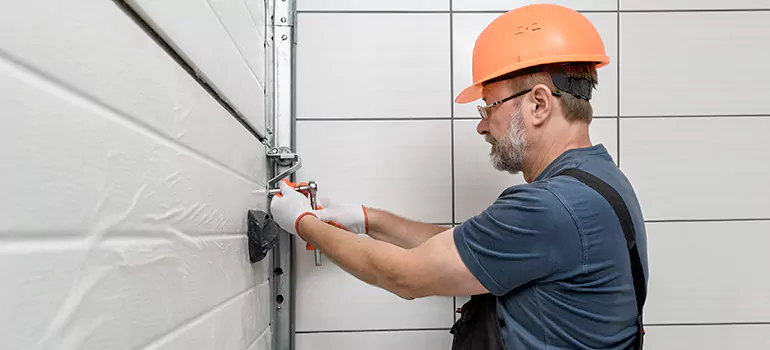 Garage Door Repair in East Lake-Orient Park